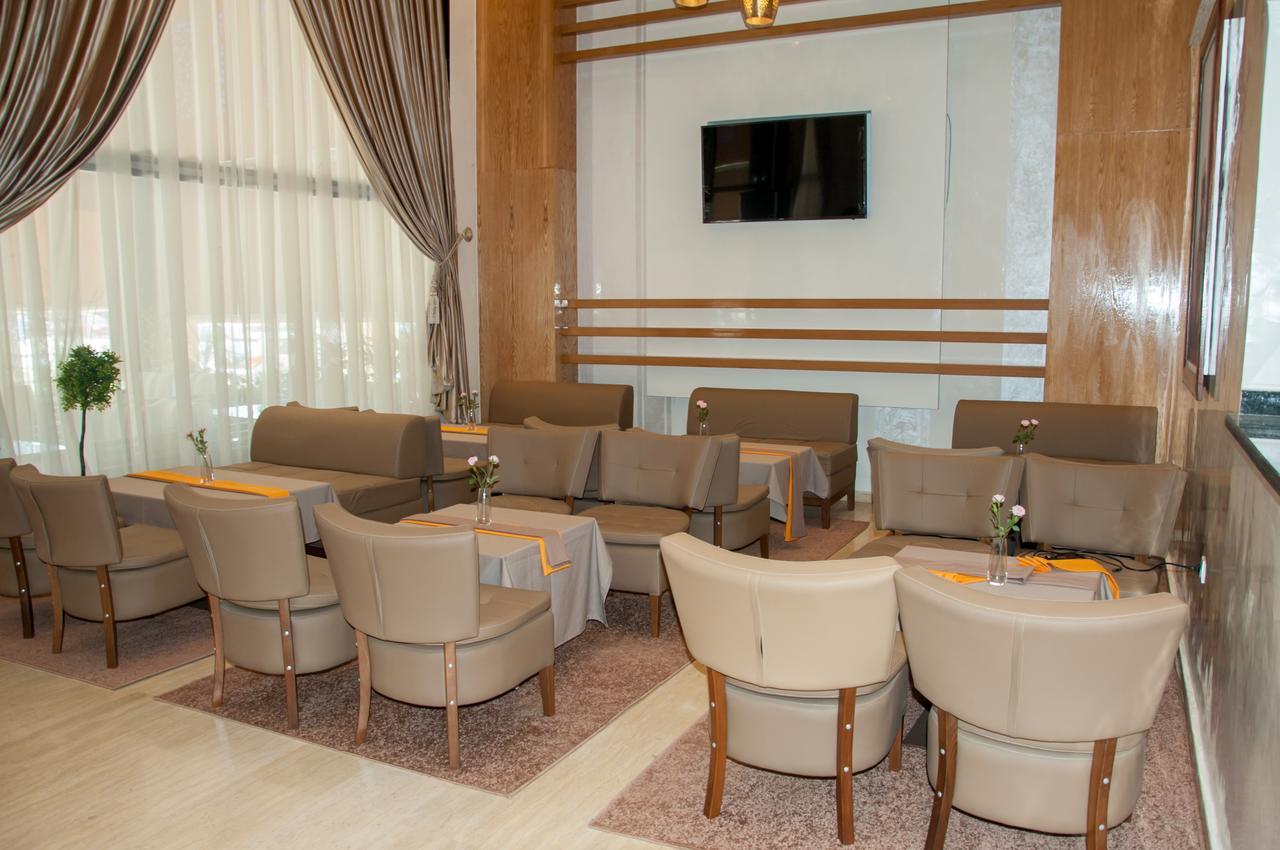 Sania Hotel Sidi Bennour Bagian luar foto