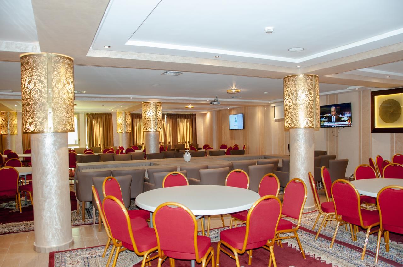 Sania Hotel Sidi Bennour Bagian luar foto