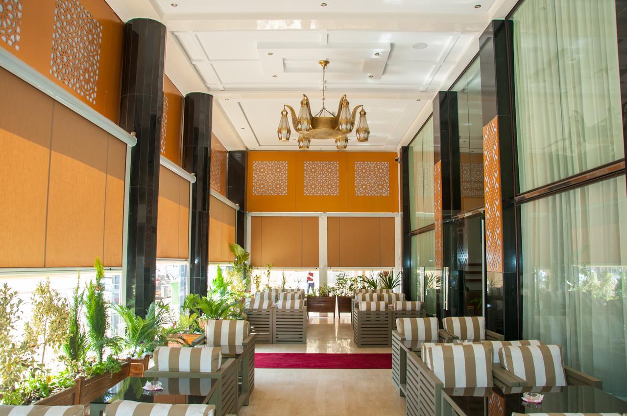 Sania Hotel Sidi Bennour Bagian luar foto
